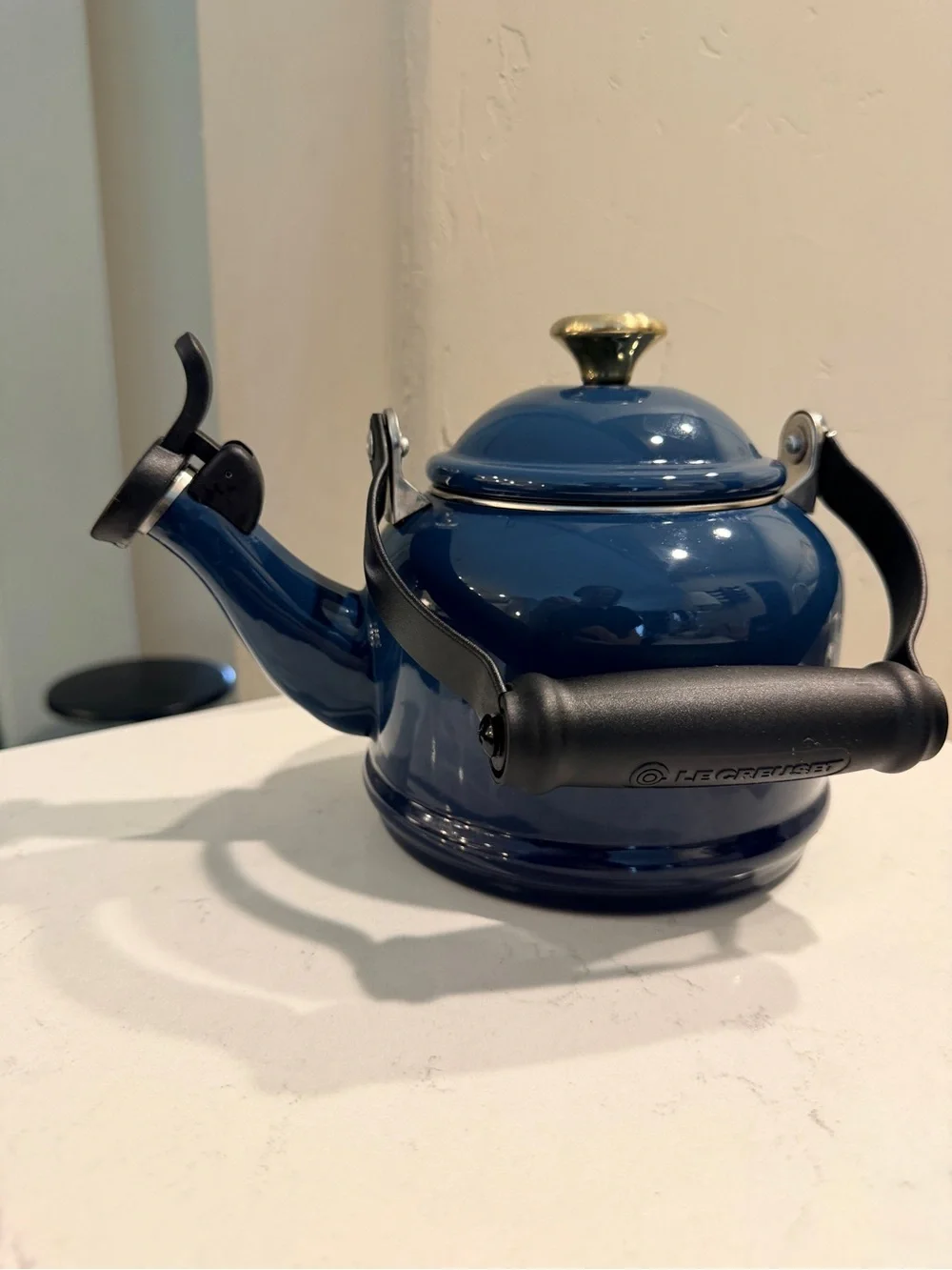 Le Creuset 1.25 Qt Whistling Tea Kettle Agave Blue Enamel on Steel w/ Gold Knob